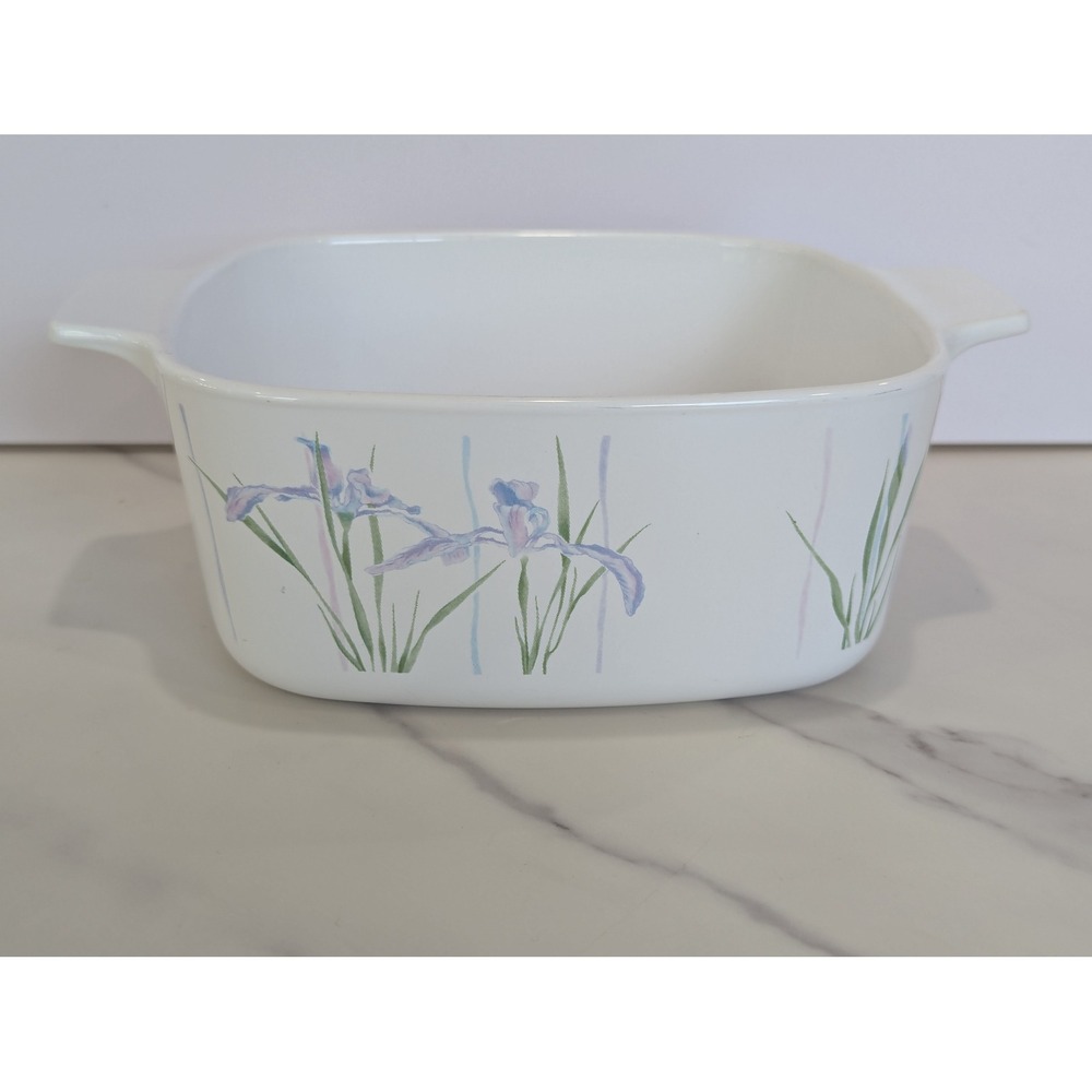 Vintage Casserole Dish Corning Ware 1.5L Shadow Iris Floral A-1 1/2-B